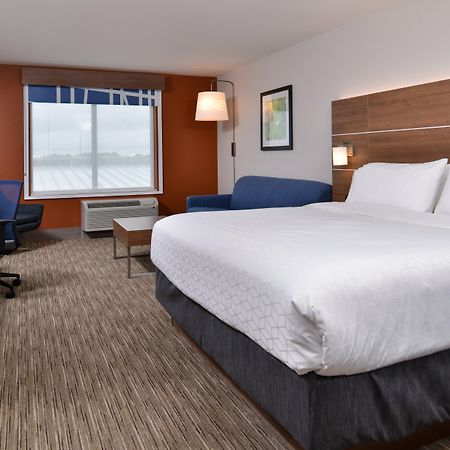 Holiday Inn Express & Suites - Marshalltown By Ihg Ngoại thất bức ảnh