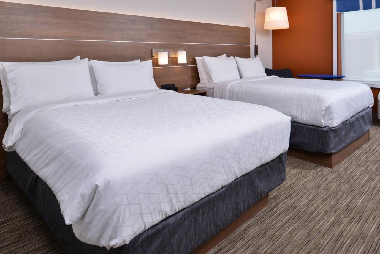 Holiday Inn Express & Suites - Marshalltown By Ihg Ngoại thất bức ảnh