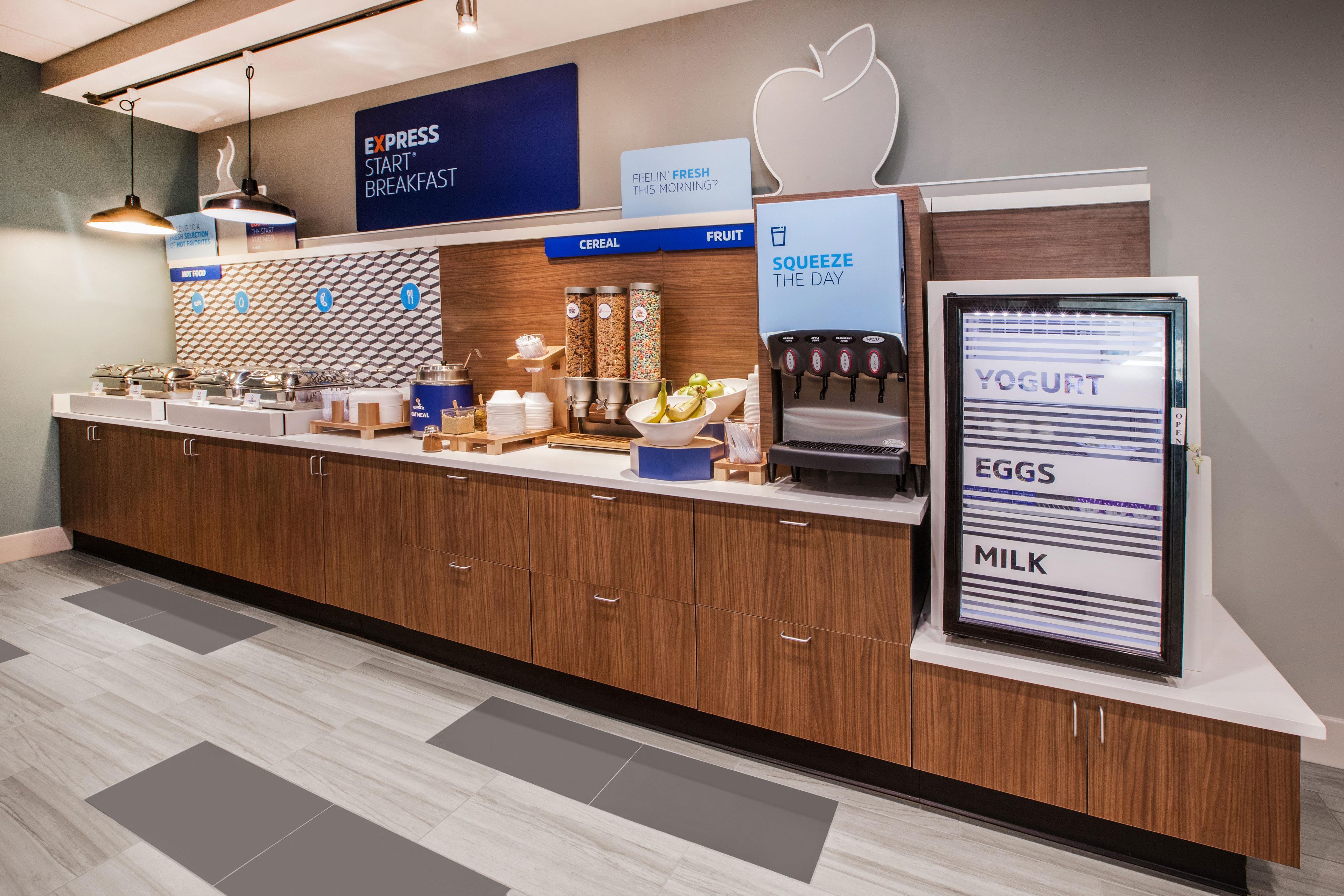 Holiday Inn Express & Suites - Marshalltown By Ihg Ngoại thất bức ảnh
