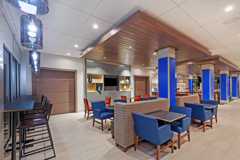 Holiday Inn Express & Suites - Marshalltown By Ihg Ngoại thất bức ảnh