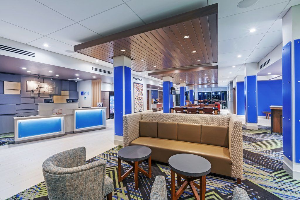 Holiday Inn Express & Suites - Marshalltown By Ihg Ngoại thất bức ảnh