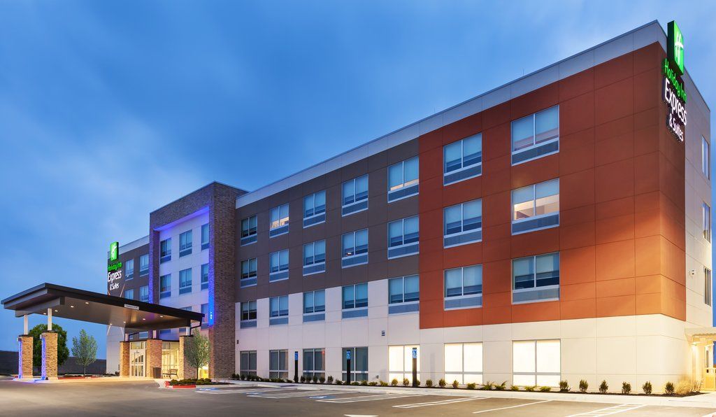 Holiday Inn Express & Suites - Marshalltown By Ihg Ngoại thất bức ảnh